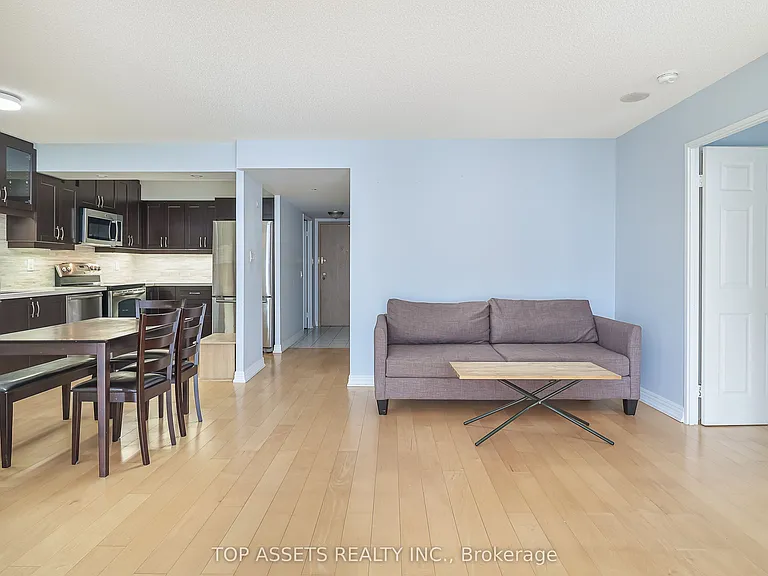 24 Wellesley St W #614 — Photo 5