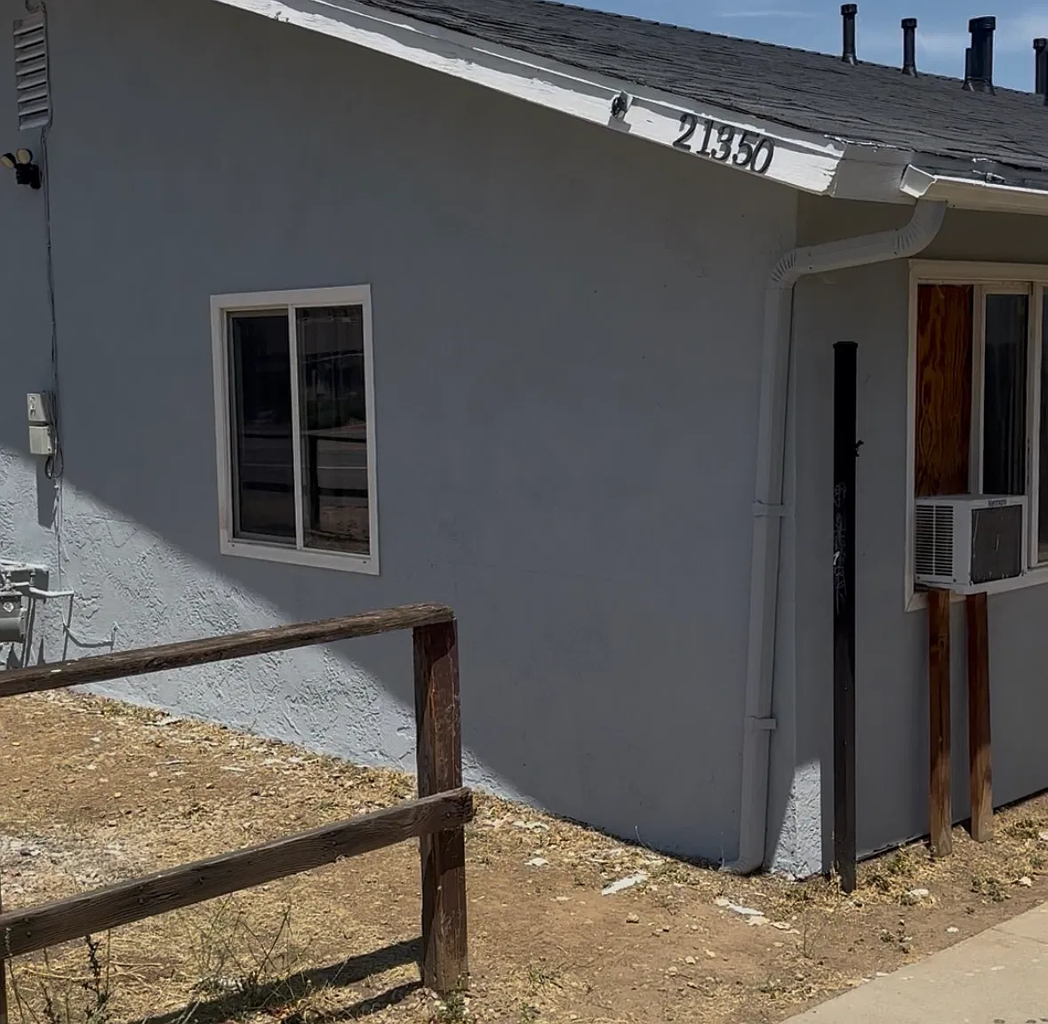 2 bed, 850 sqft, $1,350 — Photo 2