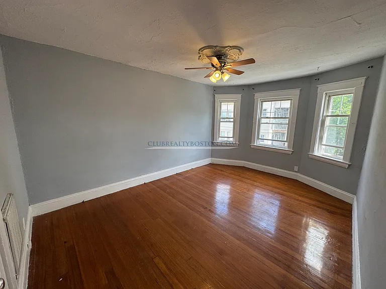 52 Montfern Ave #3 — Photo 15