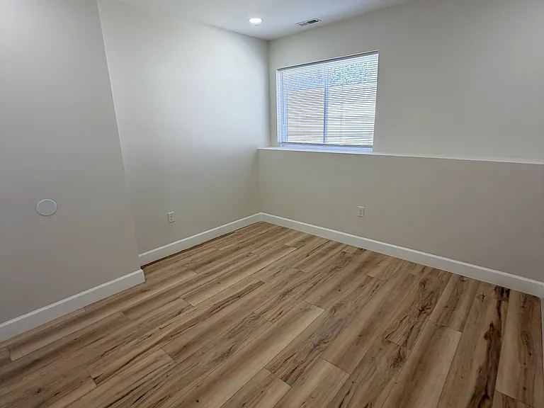 44 Warner St #A6 — Photo 10