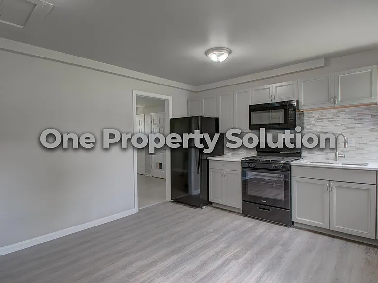 5001 Carolina St — Photo 17