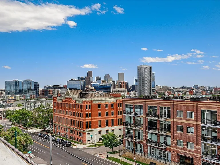 2900 Wyandot St #303 — Photo 39