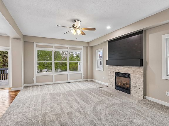 3rd image of 7802 Boulder Dr