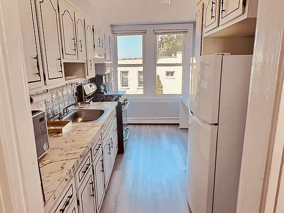 5th image of 6965 Caldwell Ave #2