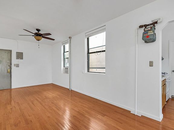 5th image of 158 Mott St #17A