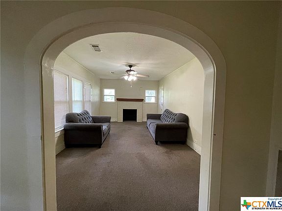4th image of 312 E Belle Ave