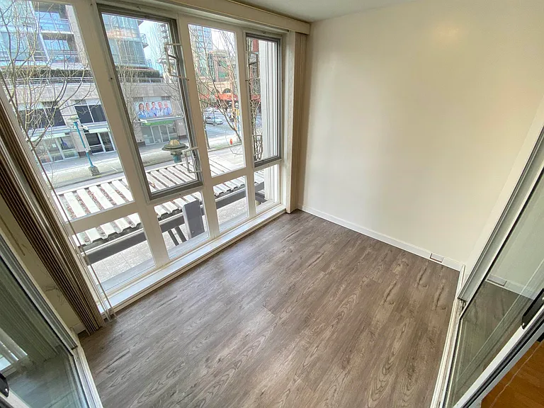 1163 The High St — Photo 5