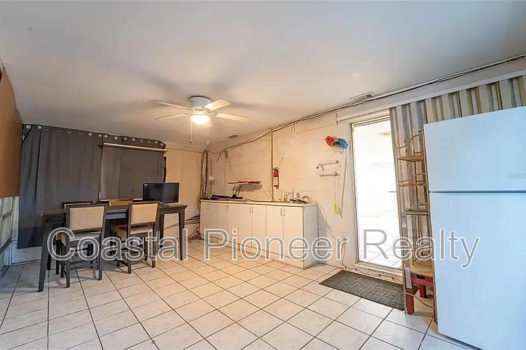 7713 Heather St — Photo 22