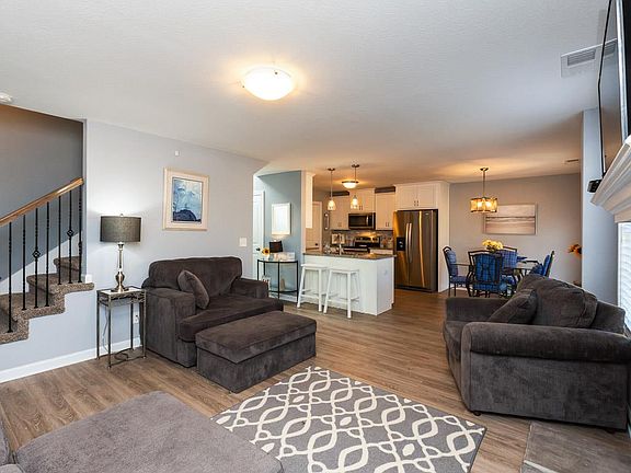 5th image of 1124 Gentry Dr