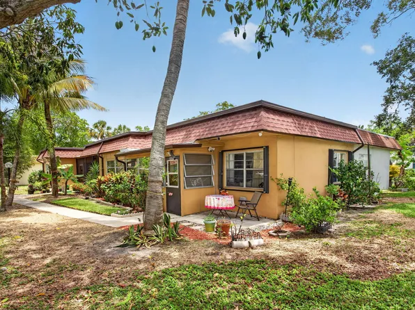 2002 SW Natura Boulevard #B, Deerfield Beach, FL 33441