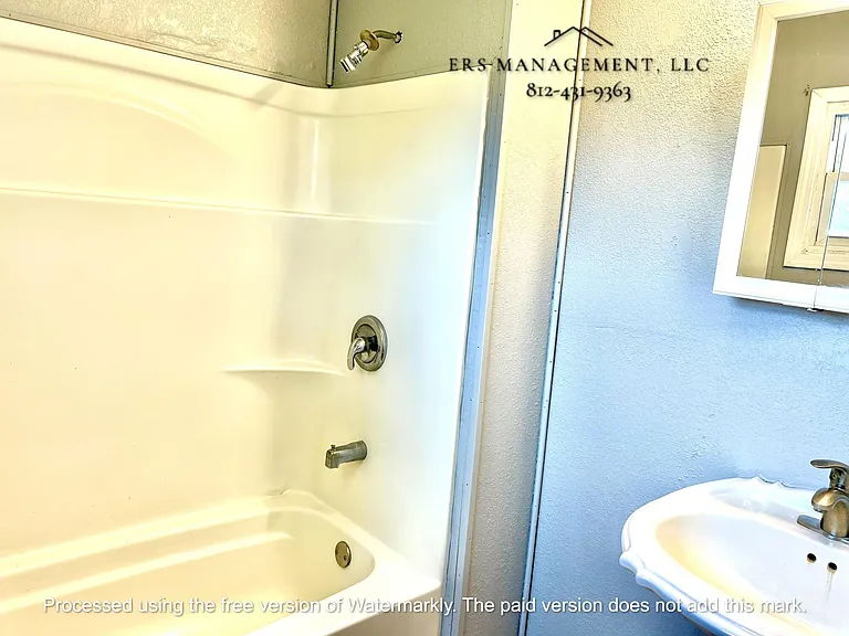 724 S 5th St #B — Photo 7
