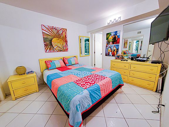 5th image of 5550 Gulf Blvd #203