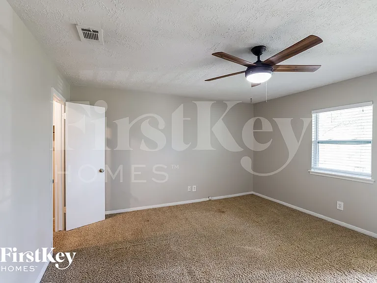 25603 Pecan Valley Cir — Photo 9
