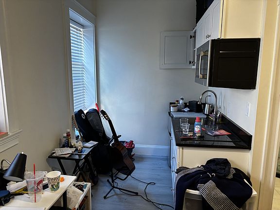 2nd image of 79 Westland Ave #17