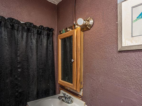 charleston-south-carolina-440949264 picture