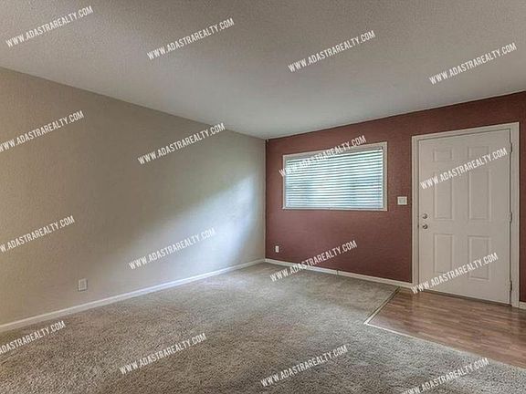 4th image of 6510 W 83rd St