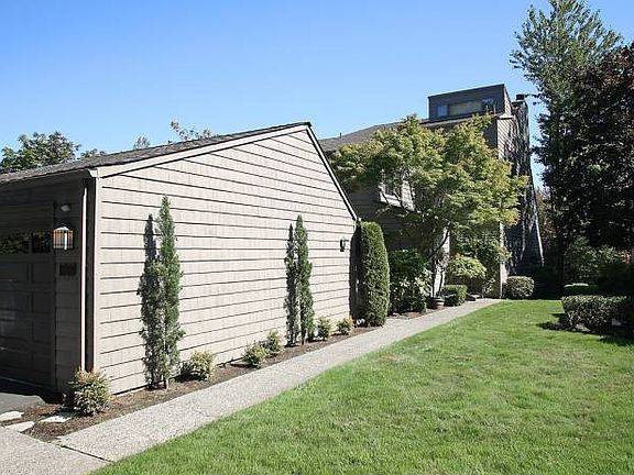 2nd image of 1818 101st Pl NE #G3