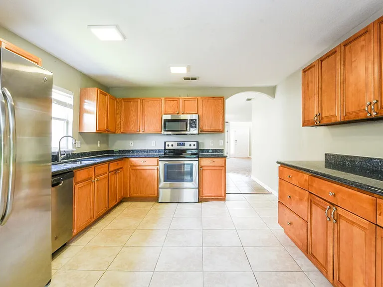 1660 Ashland Trl — Photo 7