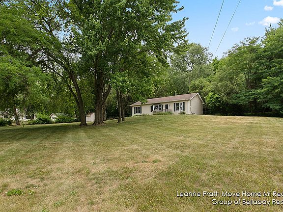 2nd image of 7295 Saginaw Dr