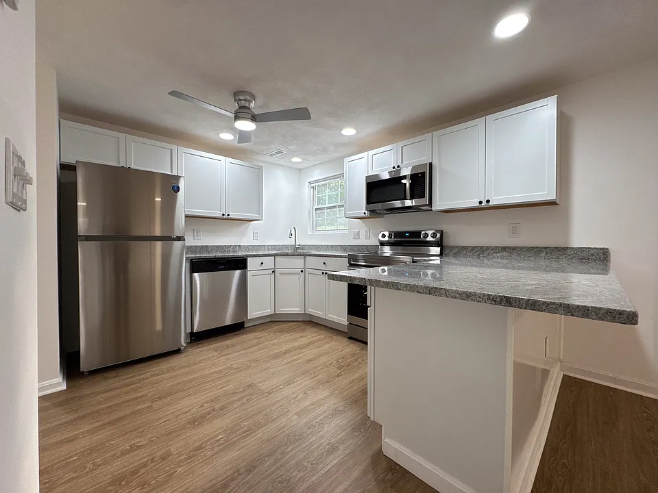 104 Middlesex Rd #2