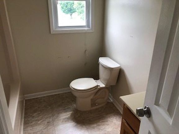 5th image of 43 Victoria St