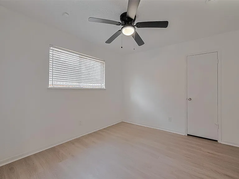 6219 Canada Dr — Photo 21