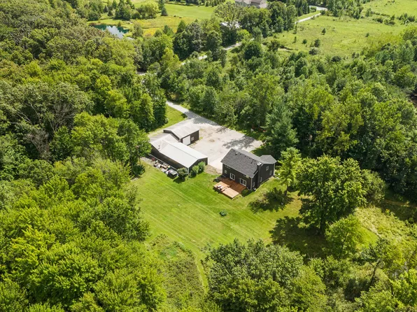 249 W 700 N, Valparaiso, IN 46385