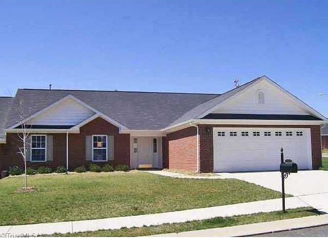 1st image of 584 Caladium Ct