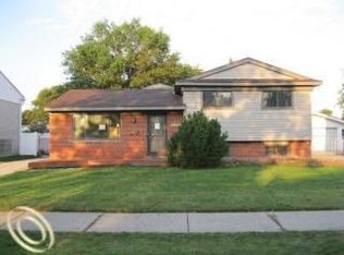 29845 Wagner Dr, Warren, MI 48093