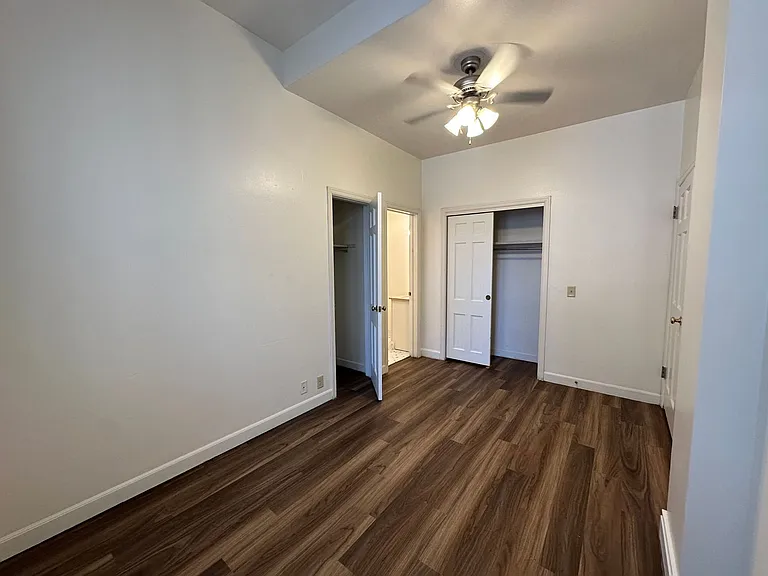 228 Langdon St — Photo 13