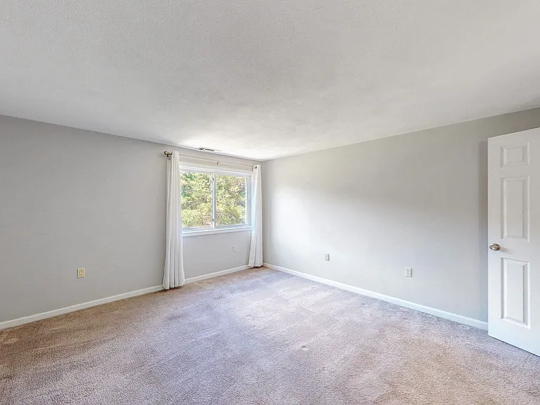 8 Ledgewood Way #10 — Photo 9