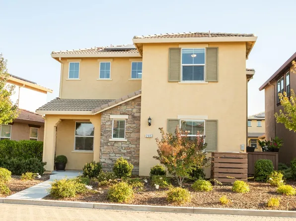 205 Rochdale St, Roseville, CA 95661