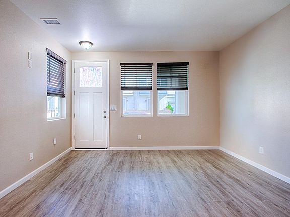 4th image of 2099 Melia Drive