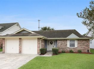 17 Azalea Ln, Marrero, LA 70072