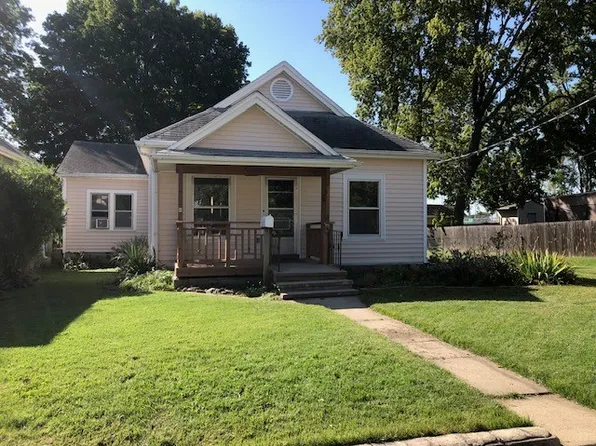 833 Walker St, Des Moines, IA 50316