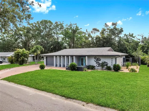 4455 Emerald Ridge Dr, Sarasota, FL 34233