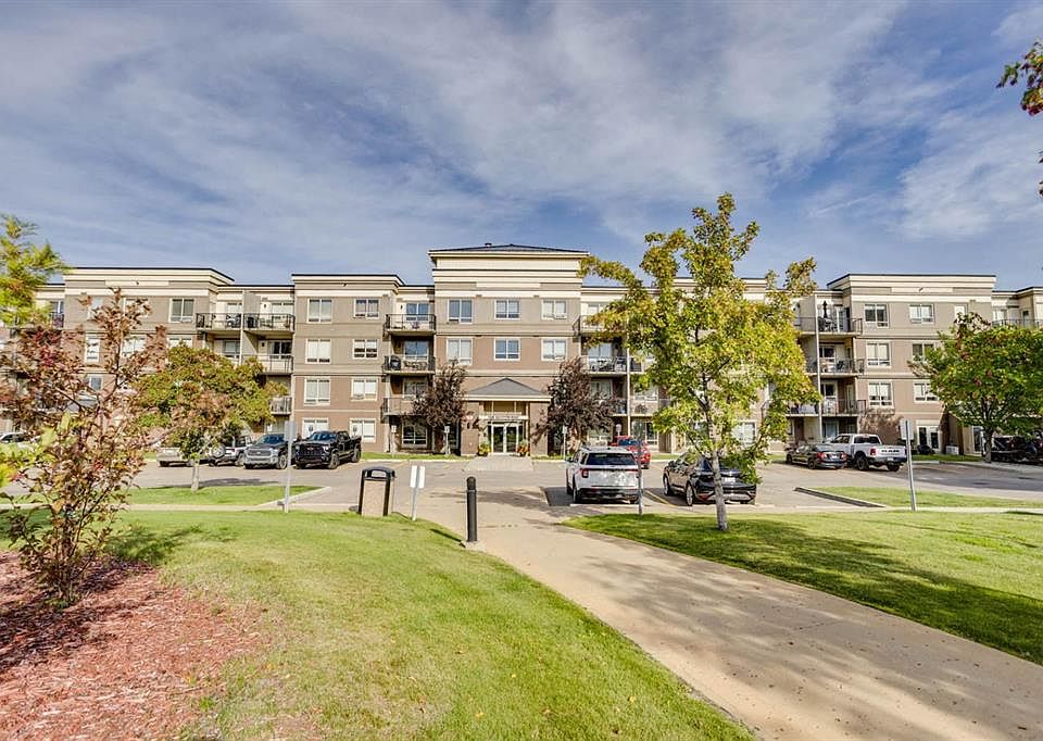 1st image of 136B SW Sandpiper Rd #216