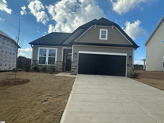 2nd image of 930 Gibbons St Lot 86