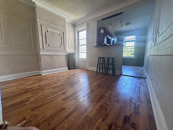 2nd image of 381 Sumpter St APT 3L