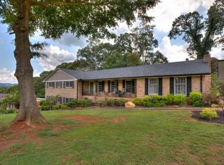 6 Lancer Dr, Cartersville, GA