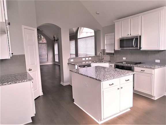 5th image of 5212 Rolling Rock Dr