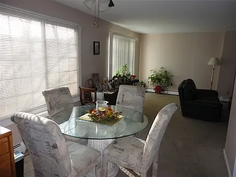 2158 Allen Blvd #4 — Photo 11