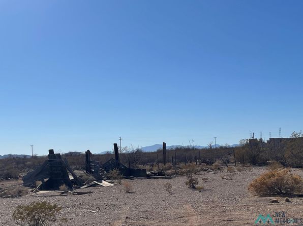 744 S Wisconsin St, Columbus, NM 88029