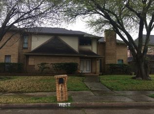 11822 Gladewood Ln, Houston, TX 77071
