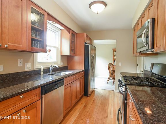 5th image of 1229 N Arbor Ln