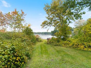 12 Holts Point Road, Sandown, NH 03873