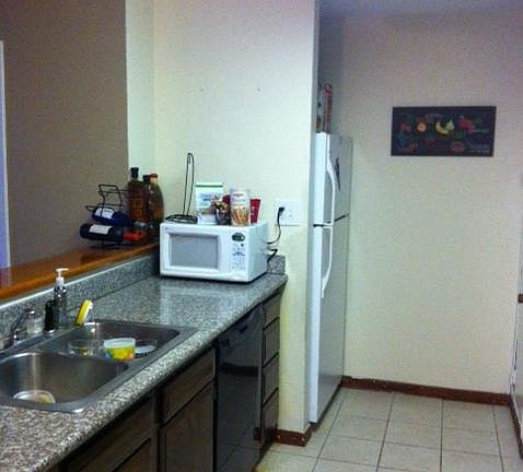 3rd image of 2104 Strand St #2N