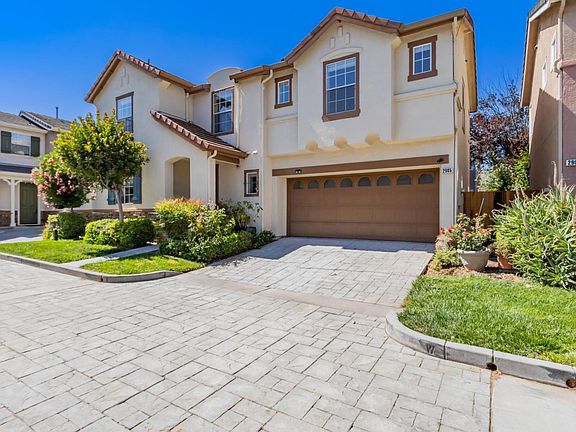 3rd image of 2905 Rubino Cir