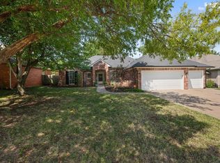 14005 Smithurst Rd, Edmond, OK 73013