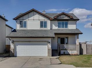 119 Chaparral Ridge Cir SE, Calgary, AB T2X3K3